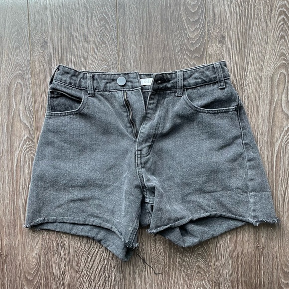 DISSH Pants - BLACK JEAN SHORTS
